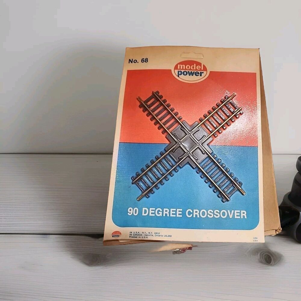 Model Power HO Scale No. 68 90 Degree Crossing Model Train Track Unpouch